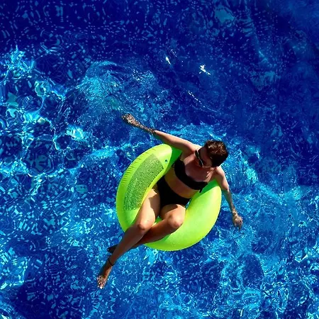 Complex Karia 6 * Kavarna